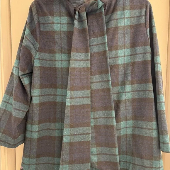 Tuckernuck Blackwatch Plaid Faye Blouse
Size Large - Picture 12 of 14